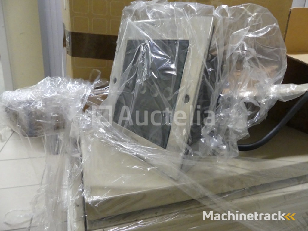 REF:Midi - Pal 3 - Set van diverse elektrische apparatuur