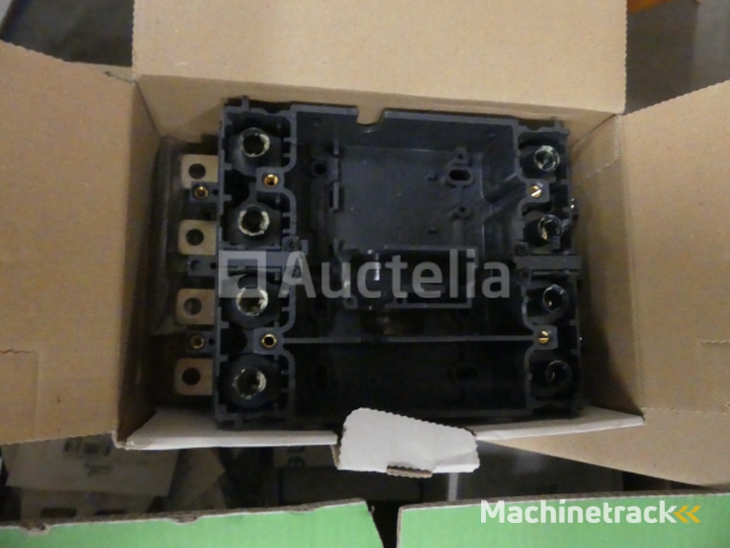 Diverse elektrische apparatuur set