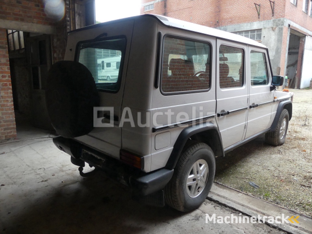 Voiture Mercedes-Benz 300 GD (1992-241.306 km)(VIN: WDB46332817084482)