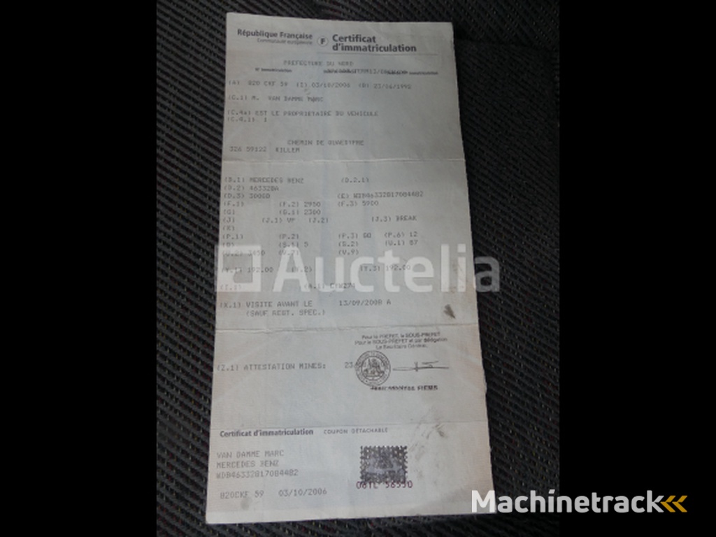 Voiture Mercedes-Benz 300 GD (1992-241.306 km)(VIN: WDB46332817084482)