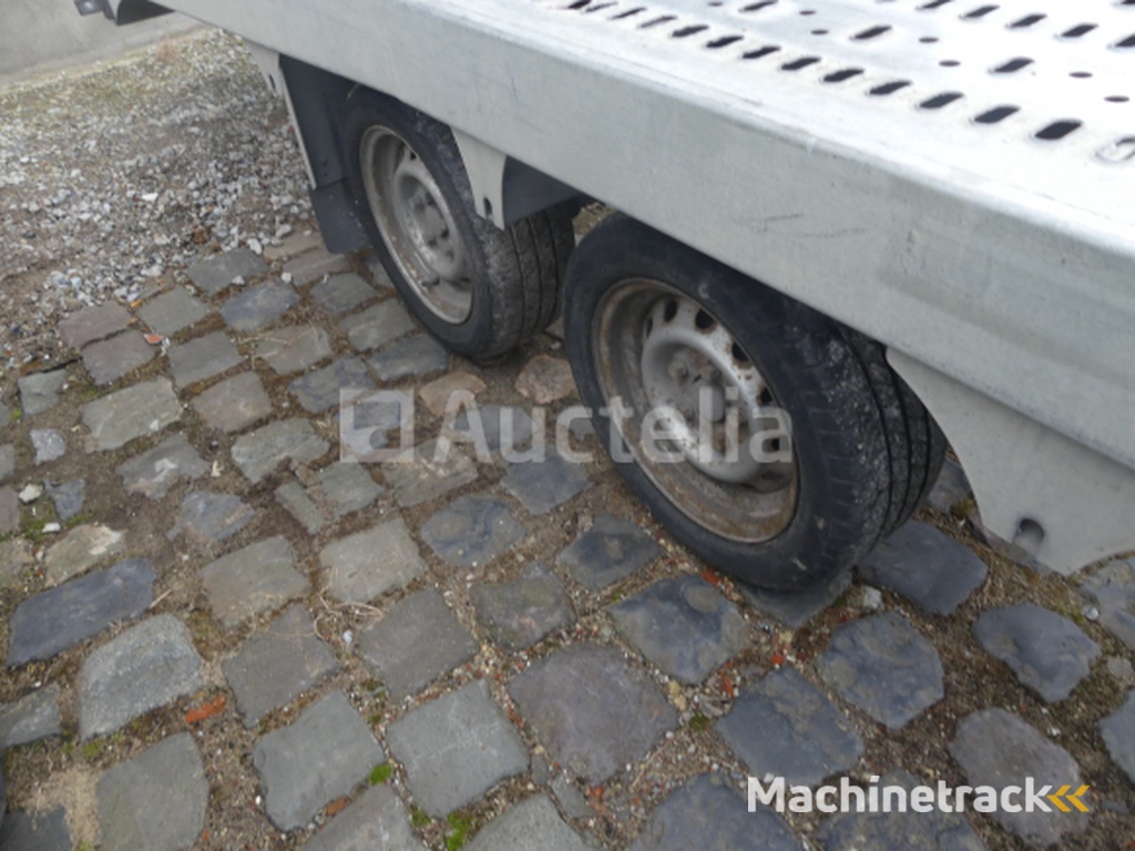 JCS 2CB2 dieplader (YA9MAN270LV274607)