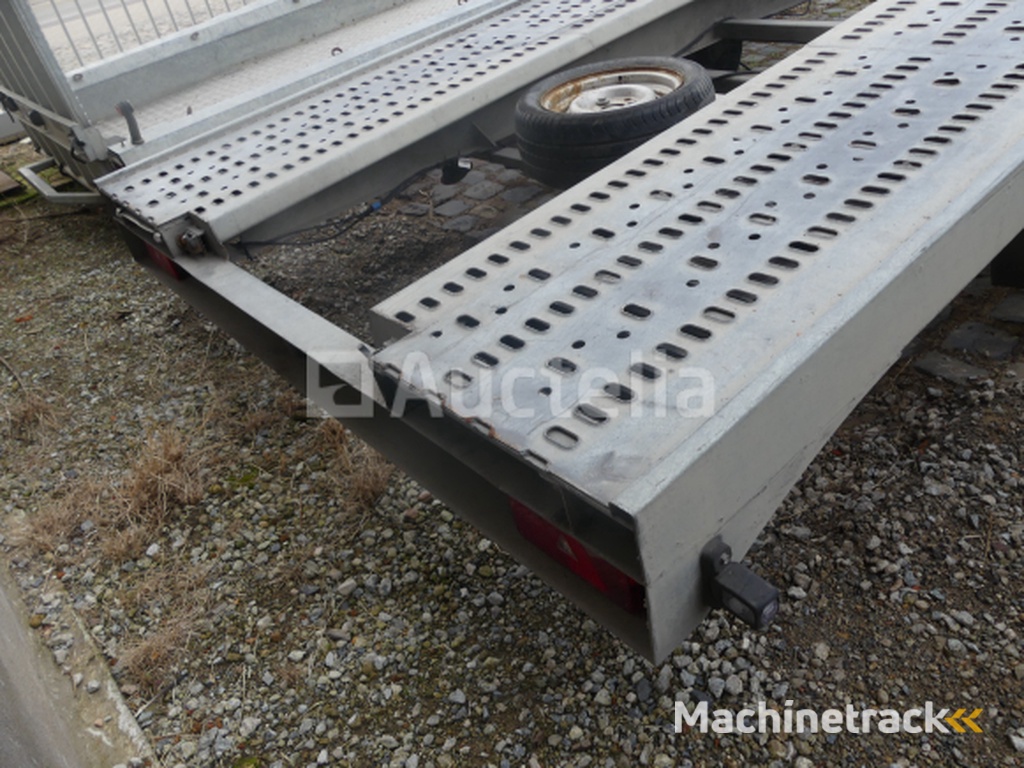 JCS 2CB2 dieplader (YA9MAN270LV274607)