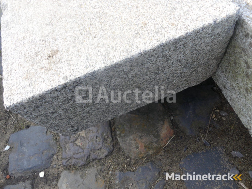 4 Granieten rand
