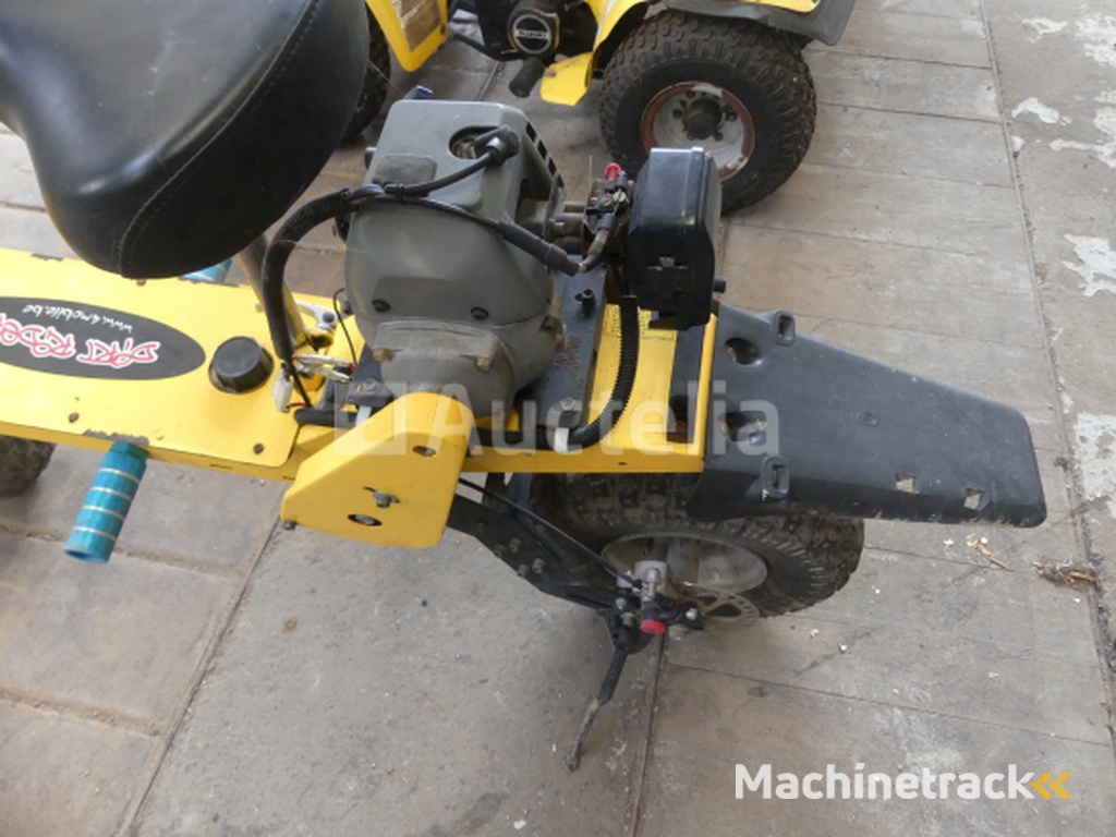 Dirt Rider balance bike with combustion engine