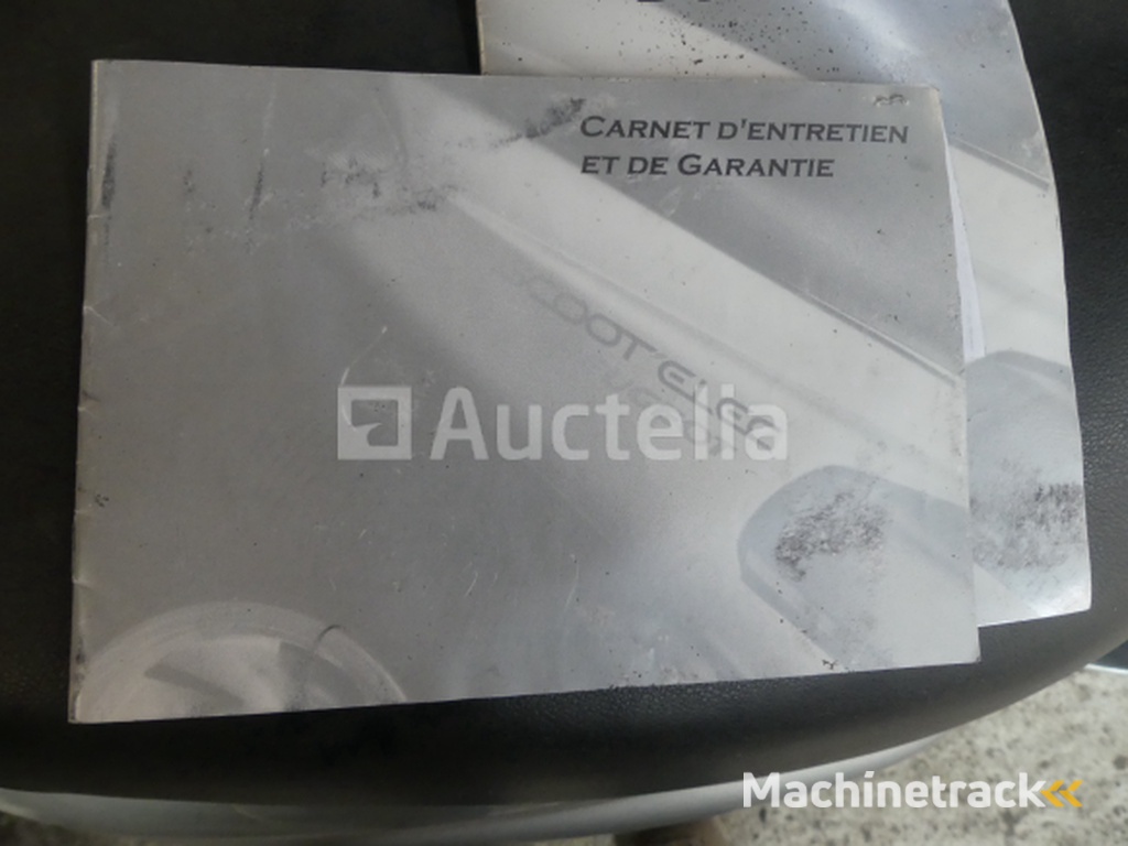 Peugeot Scoot'elec electric scooter