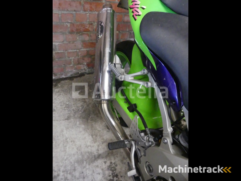 900cc Kawasaki ZX-9R Ninja Motorcycle(VIN: JKAZX900EEA012683)