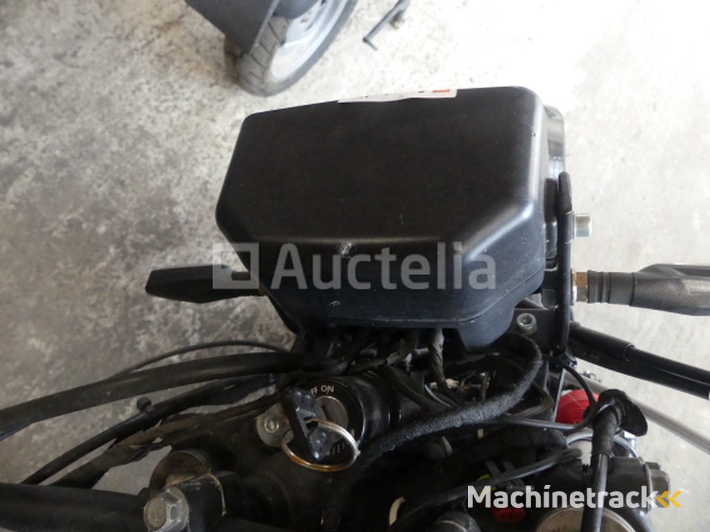 Yamaha XT125 125cc Motorcycle (VIN: 5Y3012220)