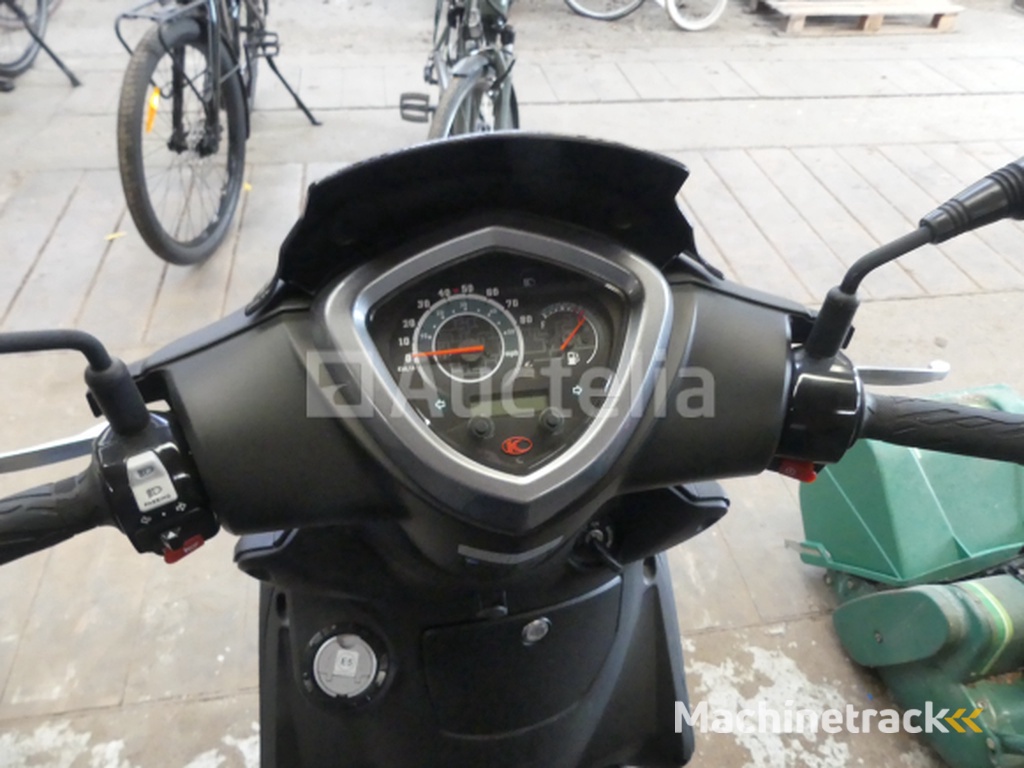 Scooter 50cc (zeer weinig km) Kymco Agility 16+ 50 4T (2024-826 km)(Vin: LC2CC0000R1002452)