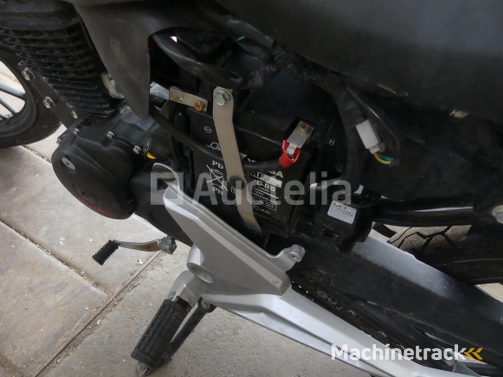 Honda CBF125 Motorcycle (VIN: LWBJC74A7H1021950)