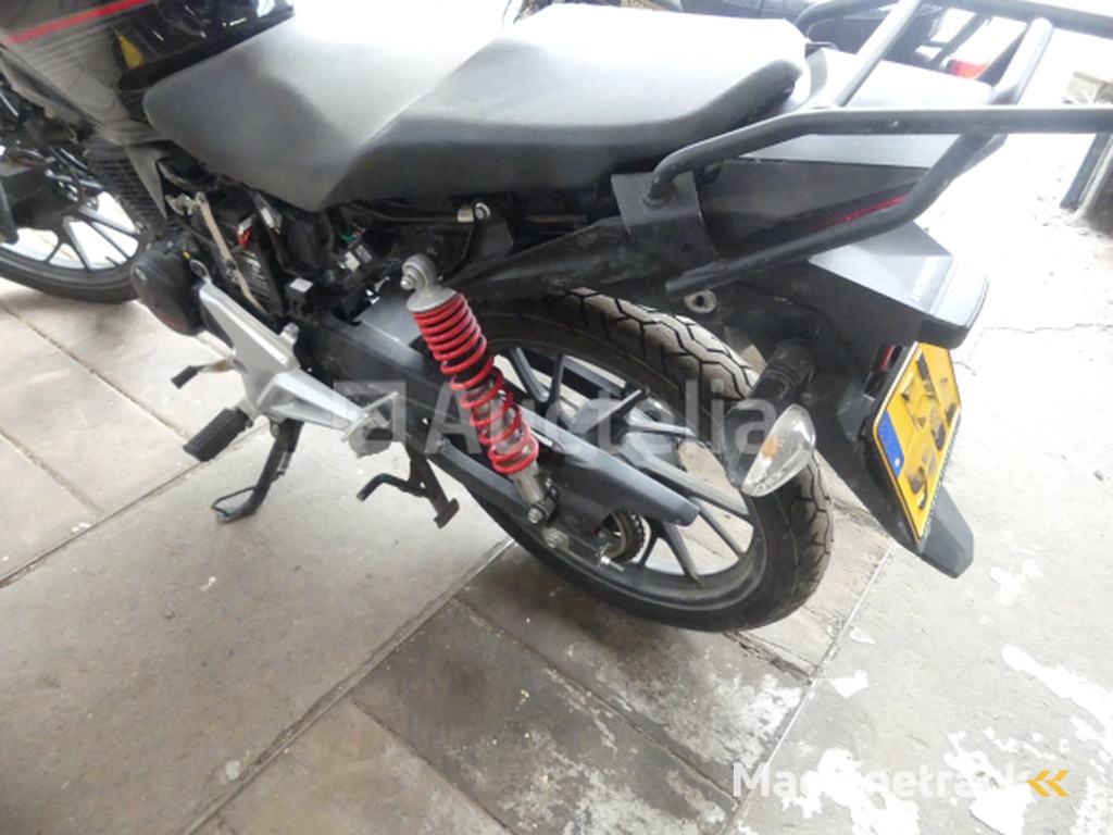 Honda CBF125 Motorcycle (VIN: LWBJC74A7H1021950)