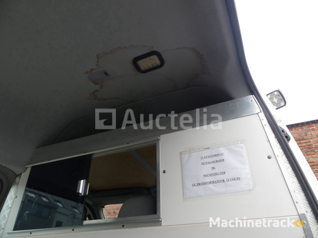 Volkswagen Crafter (2007-58.642 km-VIN:WV1ZZZ2EZ86007443)