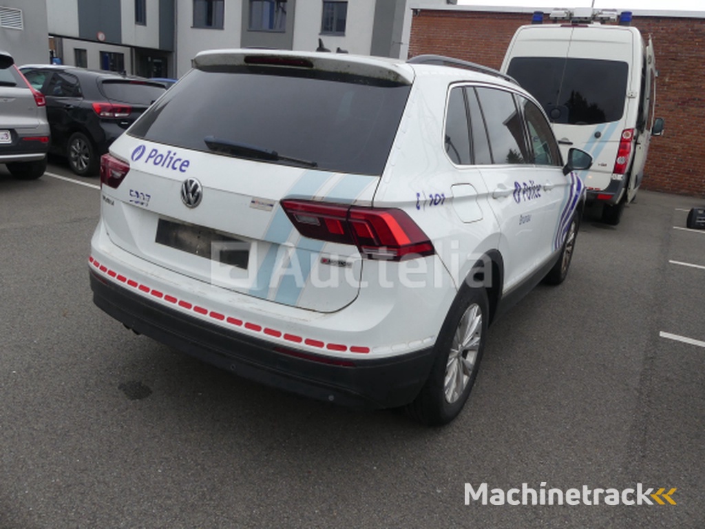 Mixed Car Volkswagen Tiguan (2019-201.688 km-VIN:WVGZZZ5NZKW362284)