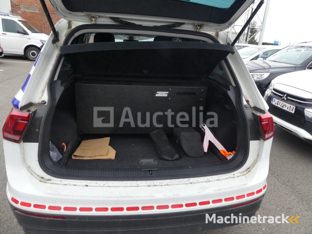 Mixed Car Volkswagen Tiguan (2019-201.688 km-VIN:WVGZZZ5NZKW362284)