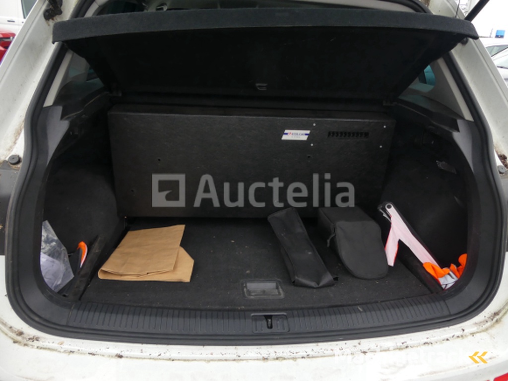 Mixed Car Volkswagen Tiguan (2019-201.688 km-VIN:WVGZZZ5NZKW362284)