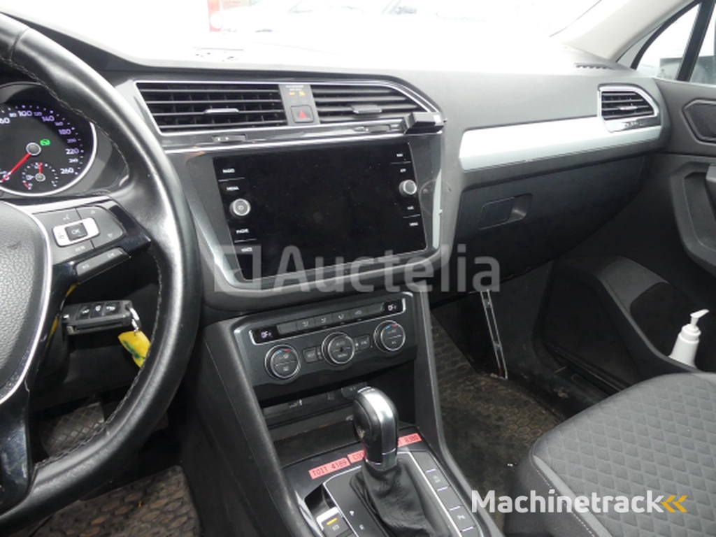 Mixed Car Volkswagen Tiguan (2019-201.688 km-VIN:WVGZZZ5NZKW362284)