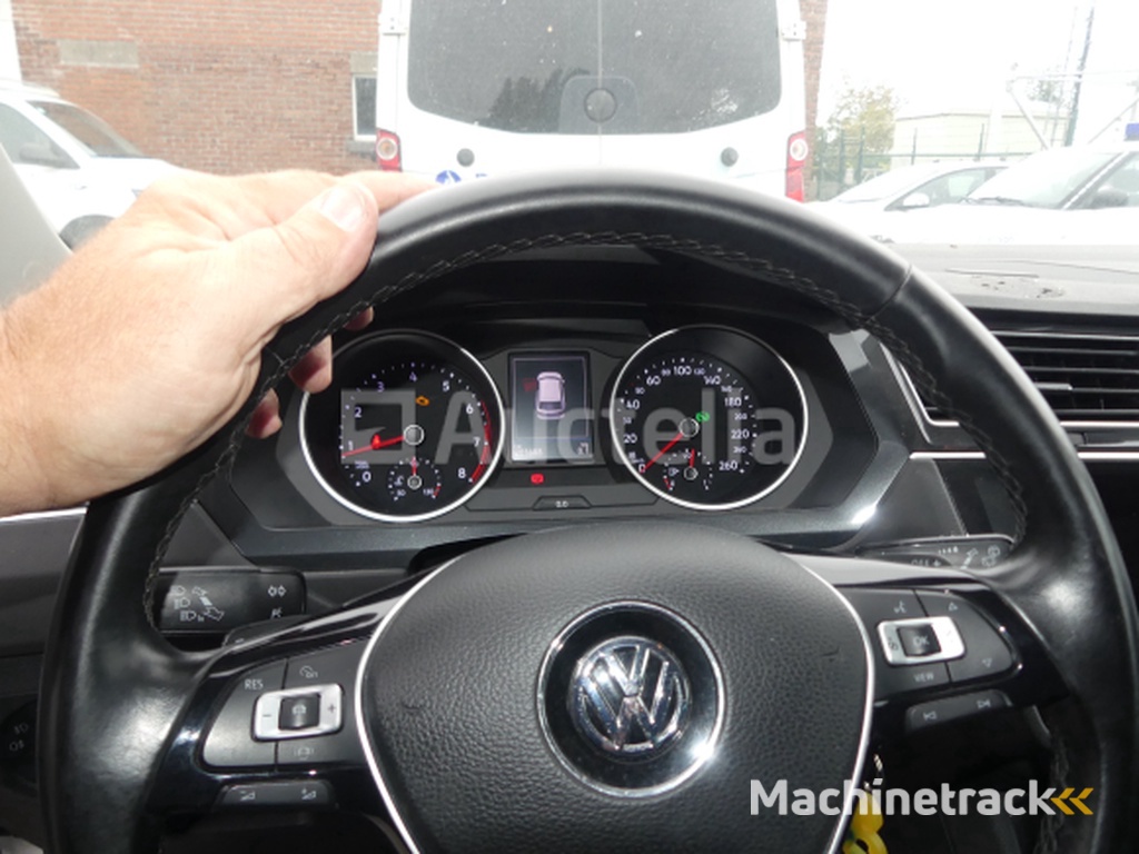 Mixed Car Volkswagen Tiguan (2019-201.688 km-VIN:WVGZZZ5NZKW362284)