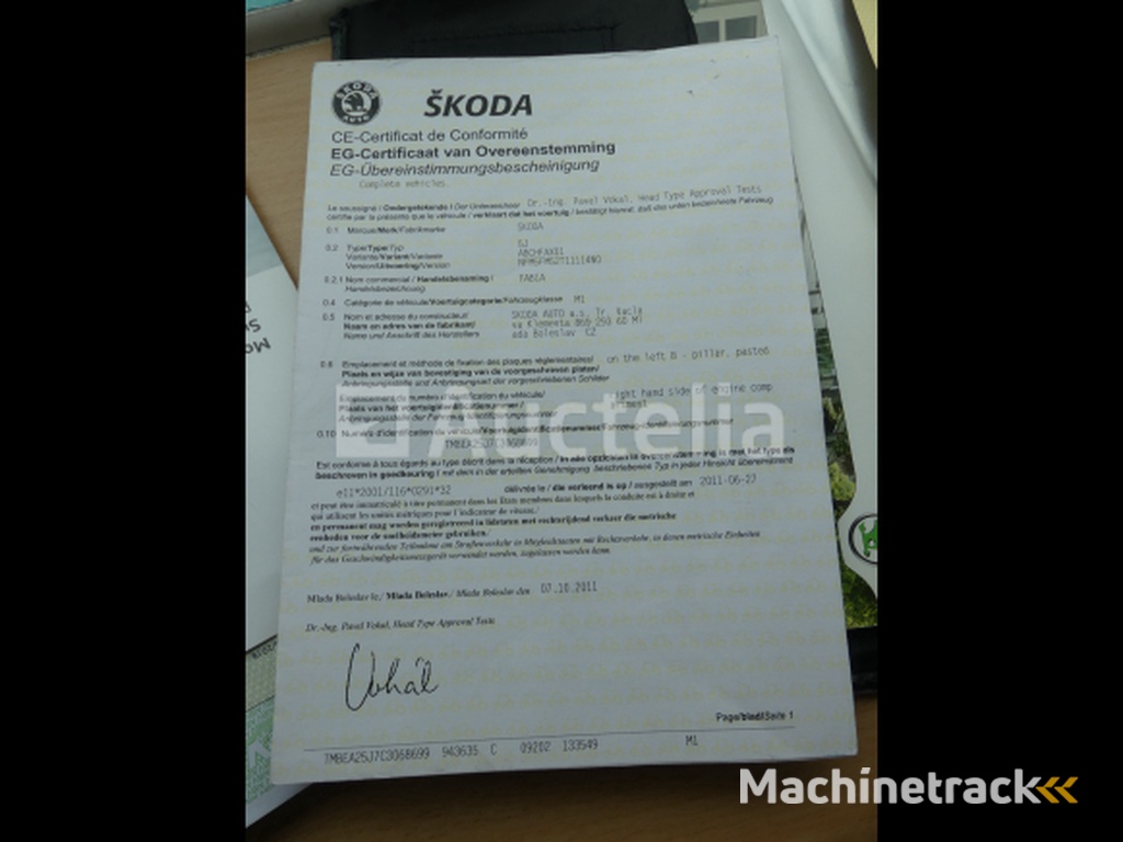 Gemengde auto Skoda Fabia (2011-78.246 km-VIN:NFM5FM52T11114N0)