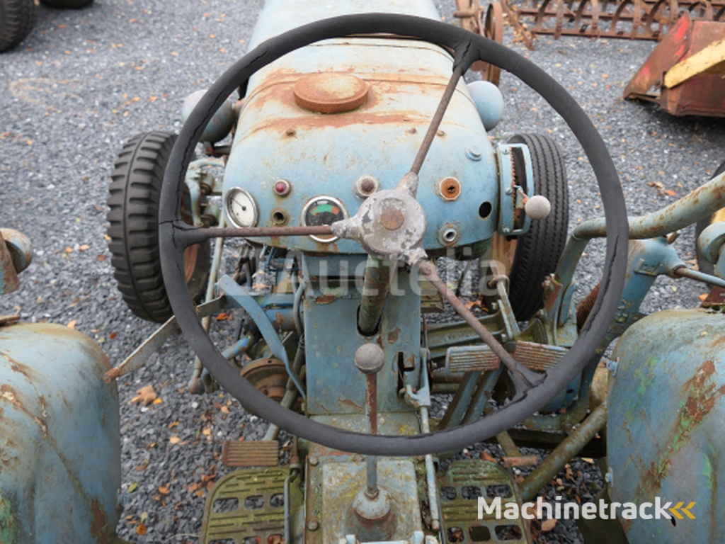 Normag Kornett II landbouwtractor + zijmaaierstang (VIN:19010271952)