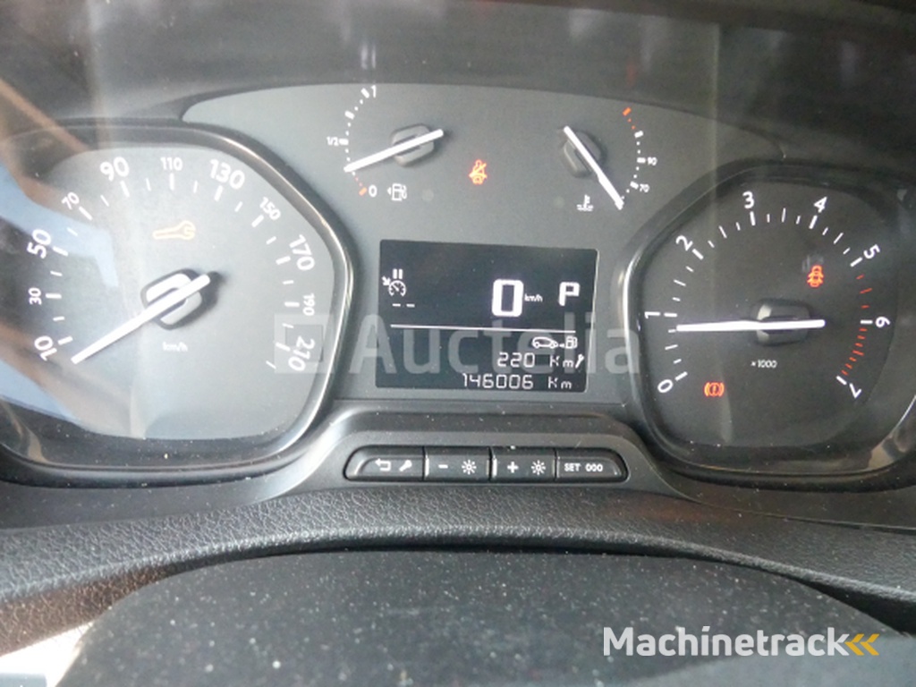 Utility dubbele cabine Citroën jumpy (2018-146.006 km) - (REF AUCTELIA 010470-019)