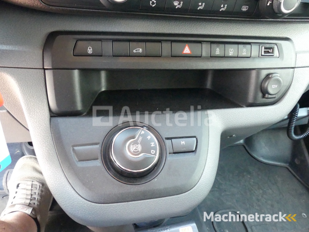 Utility dubbele cabine Citroën jumpy (2018-146.006 km) - (REF AUCTELIA 010470-019)