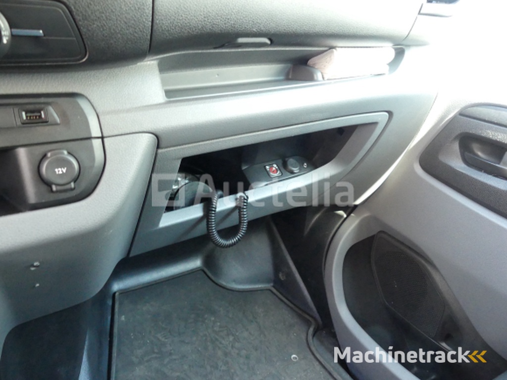 Utility dubbele cabine Citroën jumpy (2018-146.006 km) - (REF AUCTELIA 010470-019)