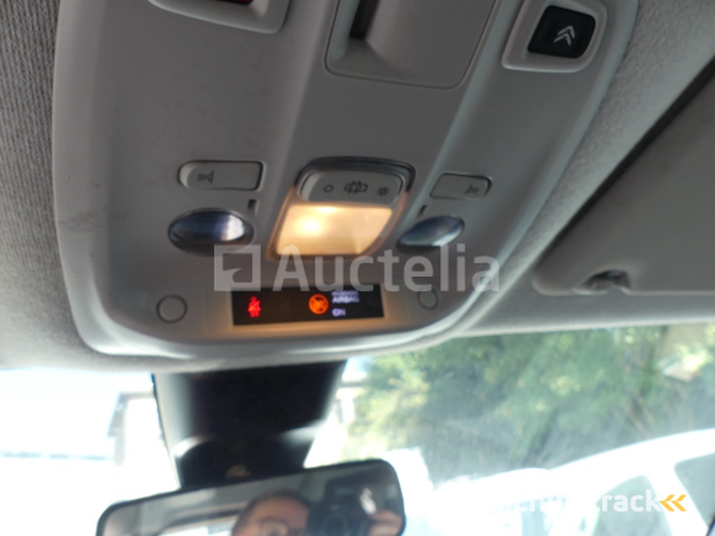 Utility dubbele cabine Citroën jumpy (2018-146.006 km) - (REF AUCTELIA 010470-019)