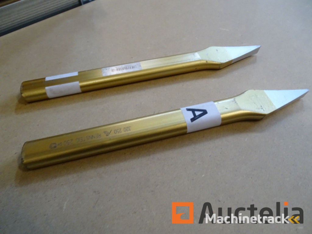 2 Kruisschaar voor metaalbewerking