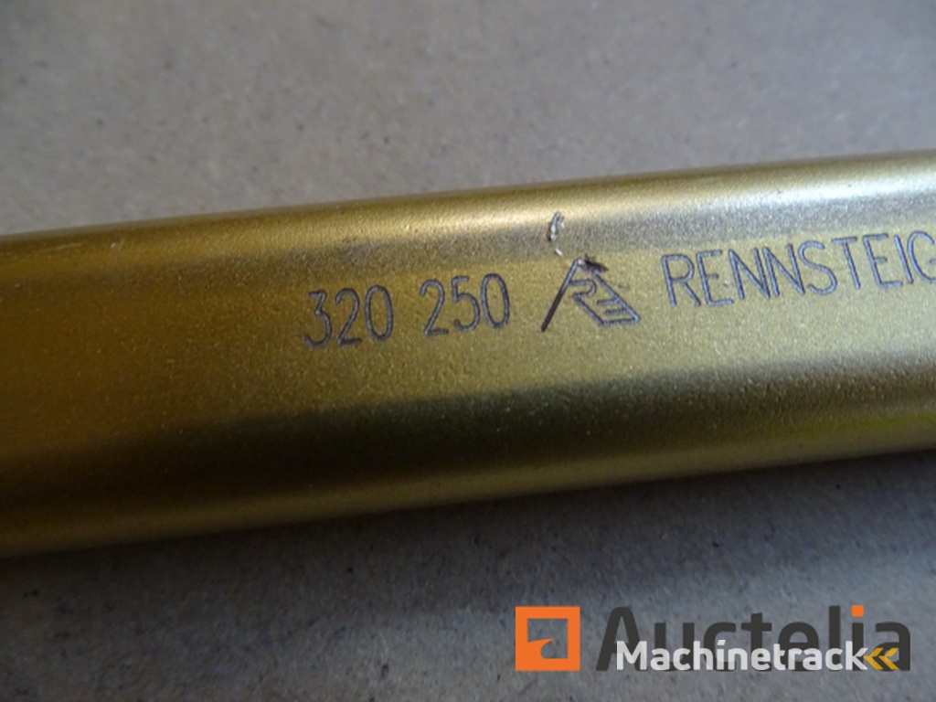 2 Kruisschaar voor metaalbewerking