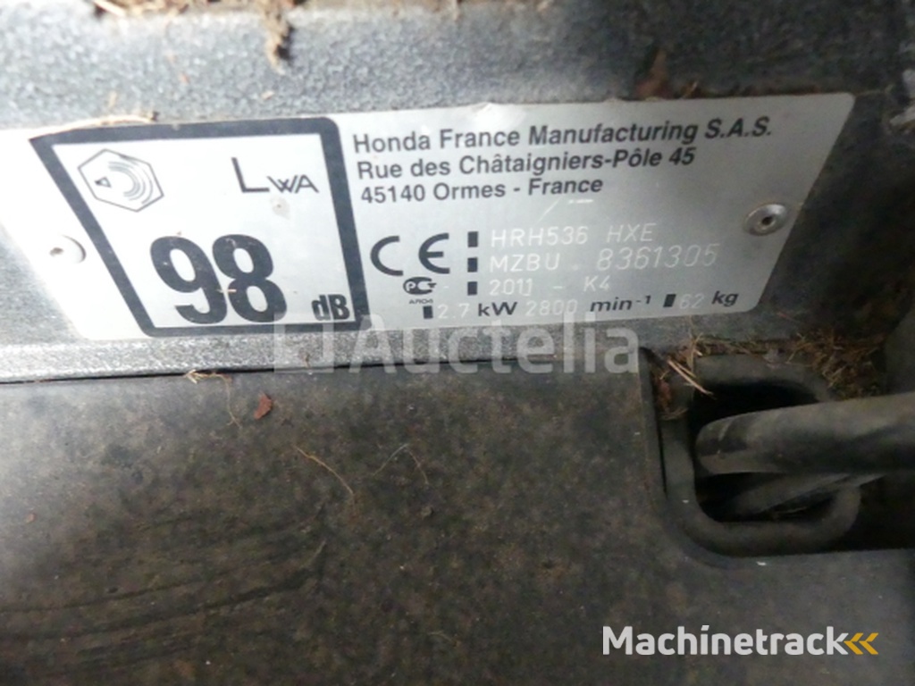 1Tractor en 2 grasmaaiers