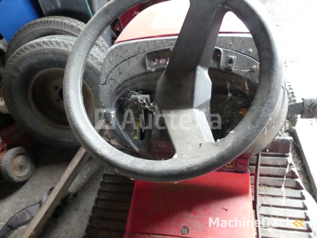 1Tractor en 2 grasmaaiers