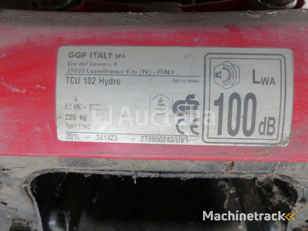 1Tractor en 2 grasmaaiers