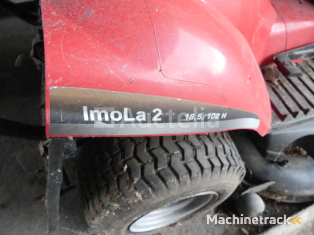 1Tractor en 2 grasmaaiers