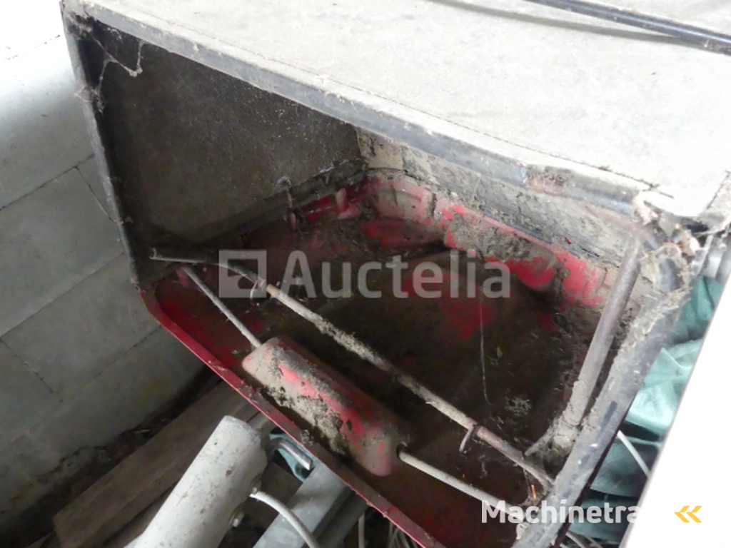 1Tractor en 2 grasmaaiers