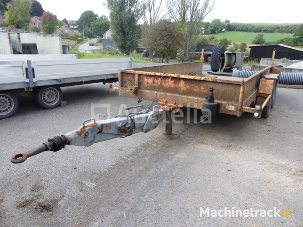 Macer machine aanhangwagen