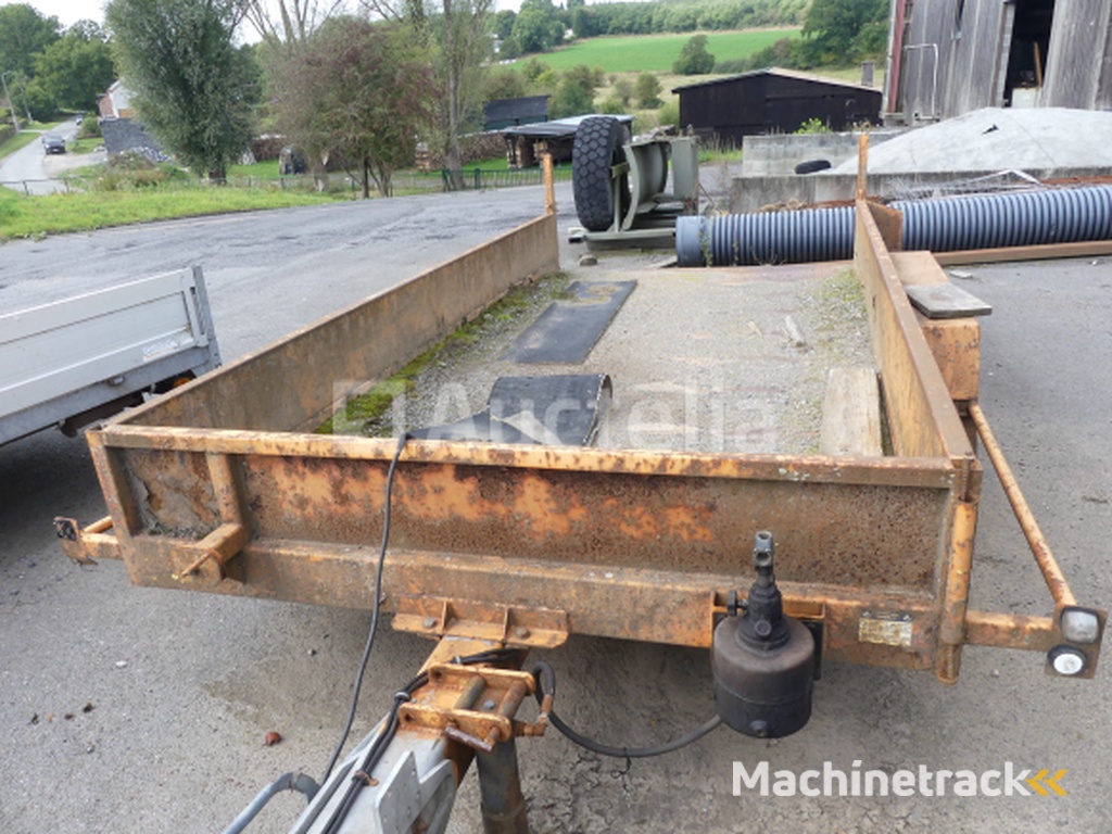 Macer machine aanhangwagen