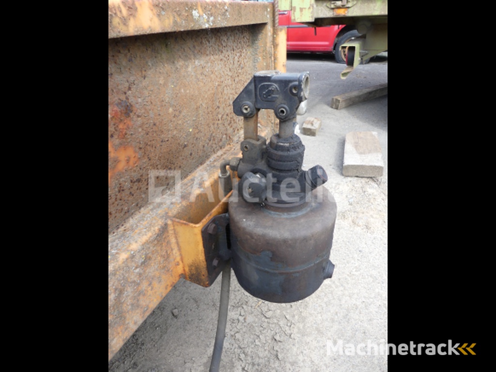 Macer machine aanhangwagen