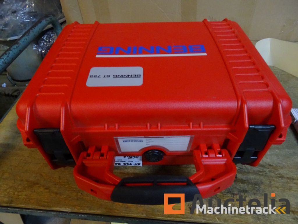 Set testers voor het testen van elektrische apparaten BENNING ST 755 Winkelwaarde 2754 €