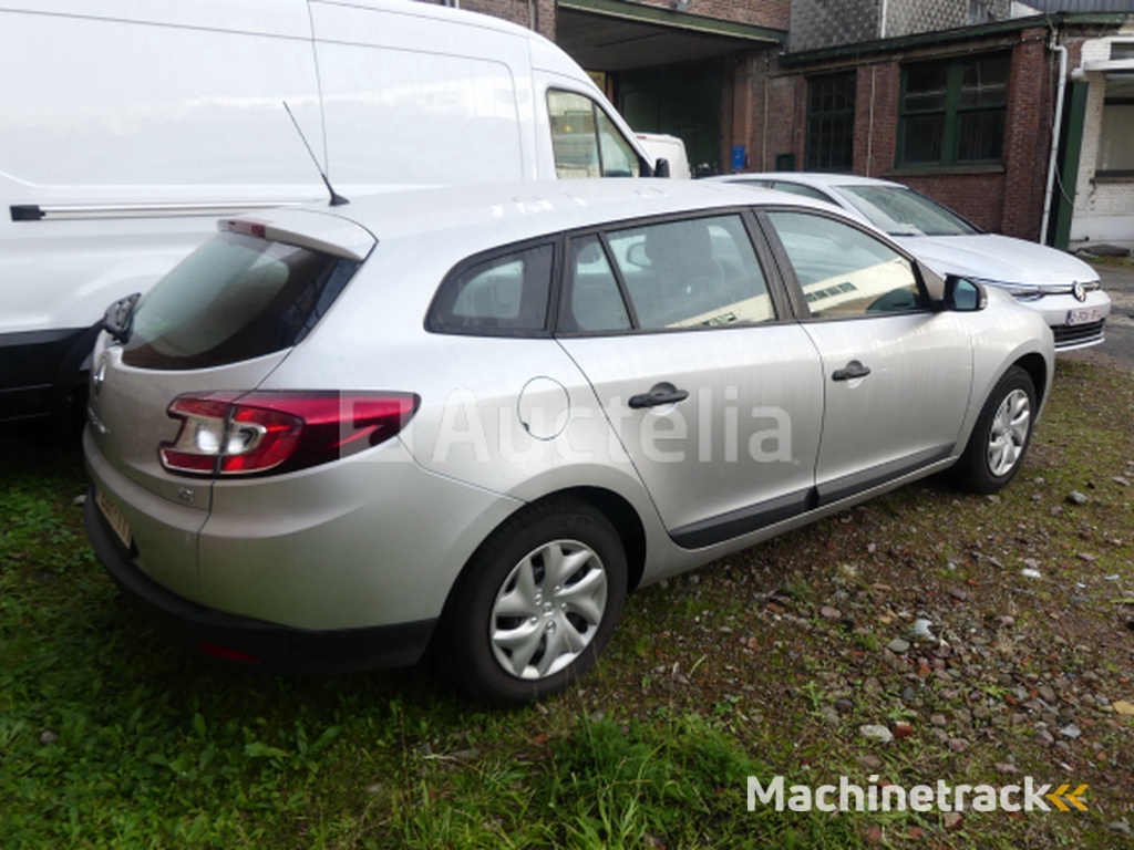 Auto Renault Megane (2012-22.499 km)