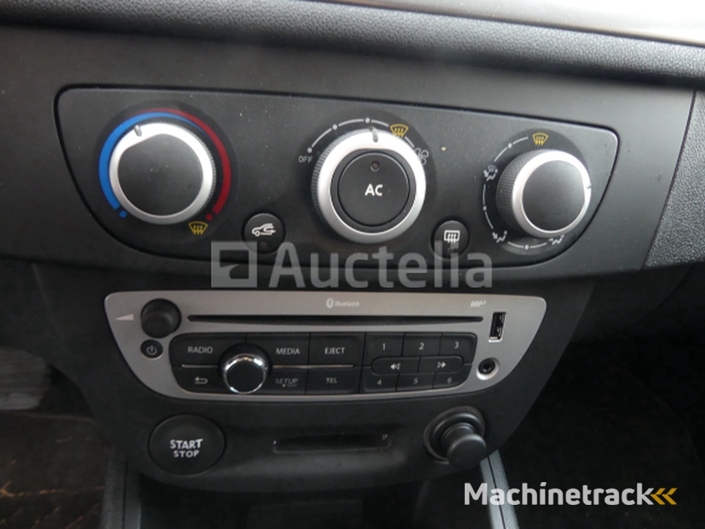 Auto Renault Megane (2012-22.499 km)