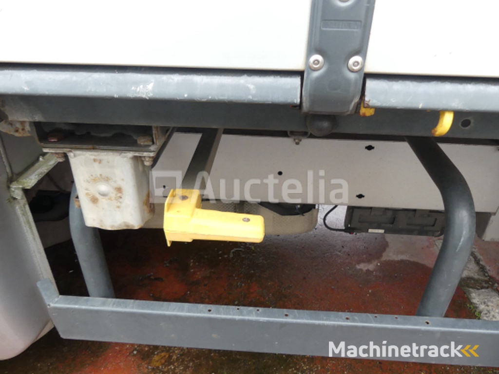 Opel Movano drieweg bestelwagen (2015-56.037 km)