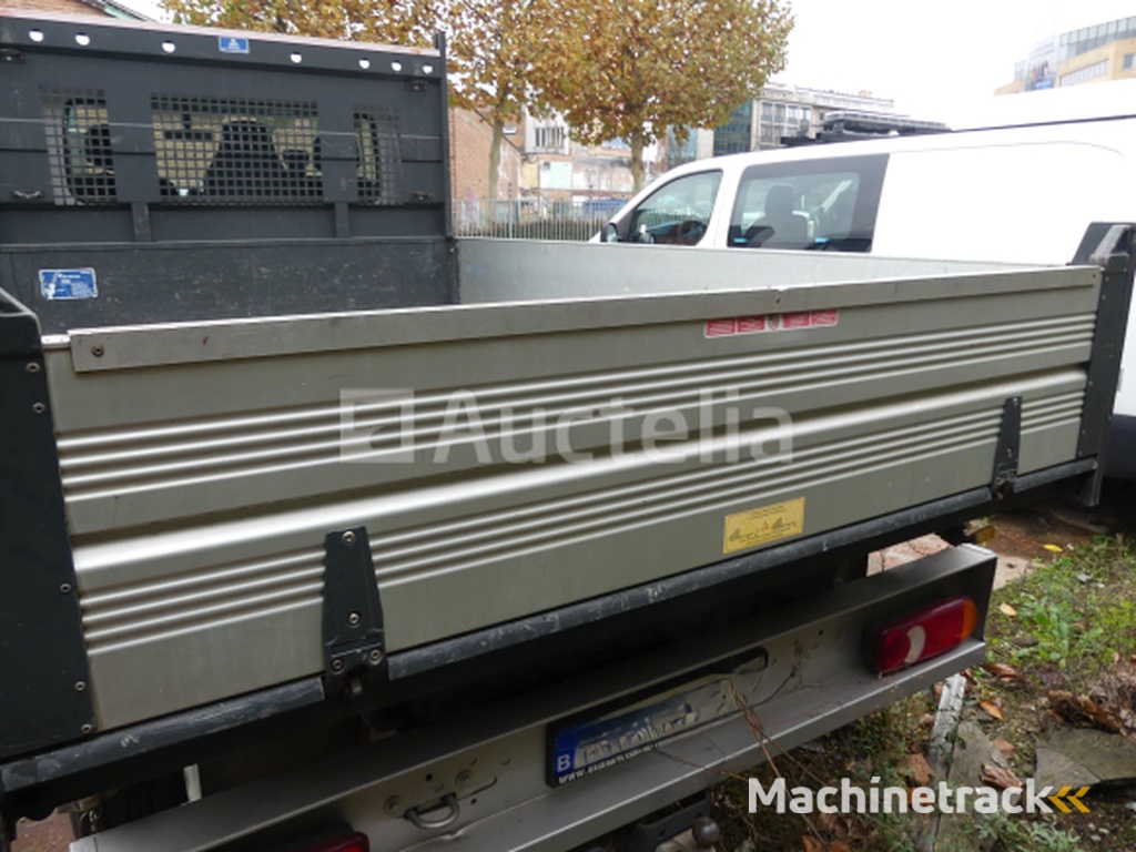 Opel Movano drieweg bestelwagen (2015-56.037 km)