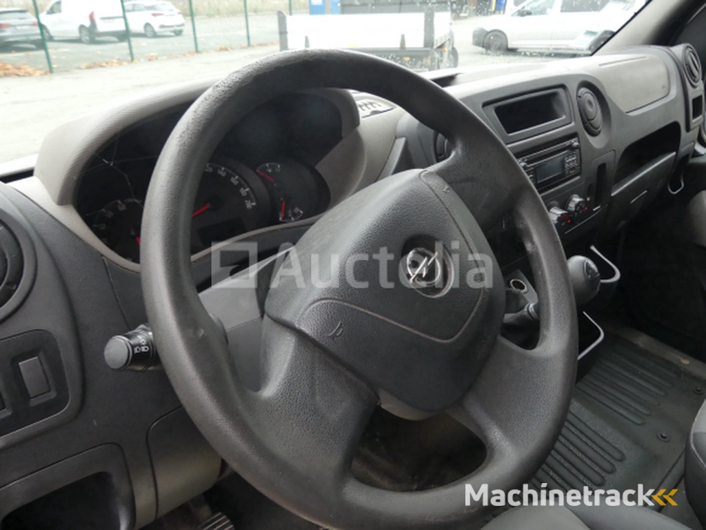 Opel Movano drieweg bestelwagen