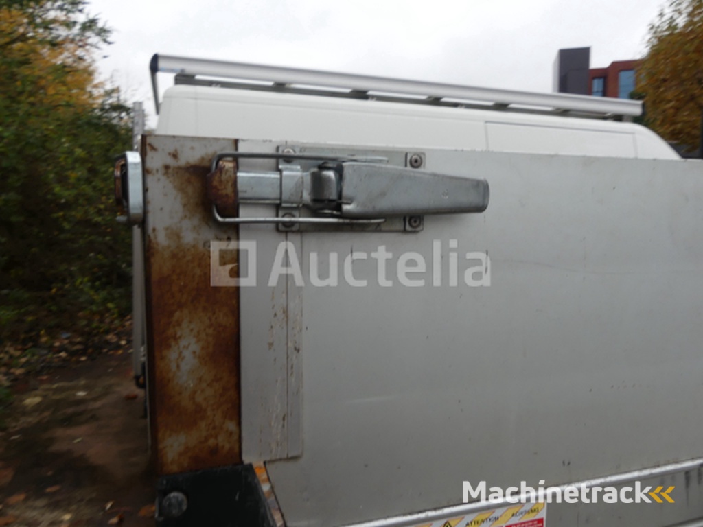 Opel Movano drieweg bestelwagen