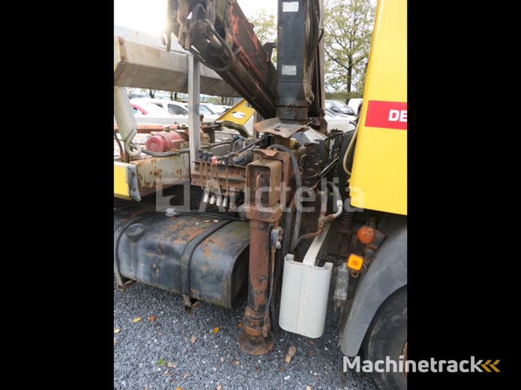 Bergingswagen MAN L12LC (2001-516.464 km)( VIN:WMAL71ZZZ1Y081609)