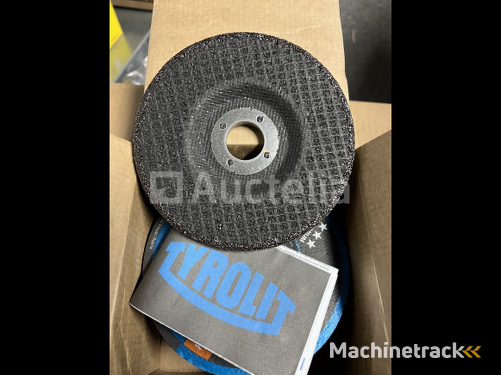 1 box of Tyrolit grinding discs