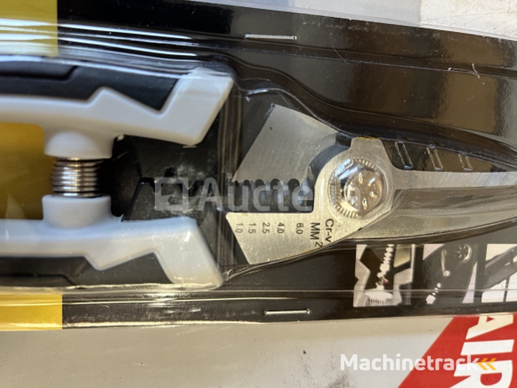 Electrician scissors