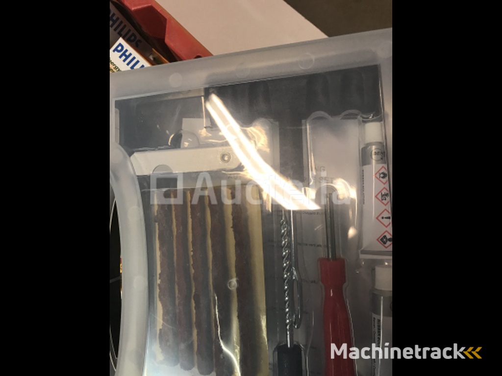 Car tire repair kit Benson