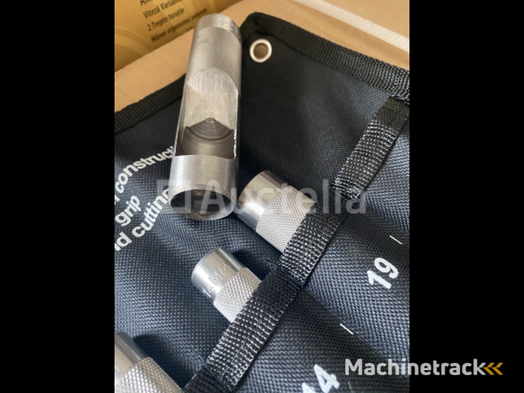 13 piece hollow punch set 3-22mm in case