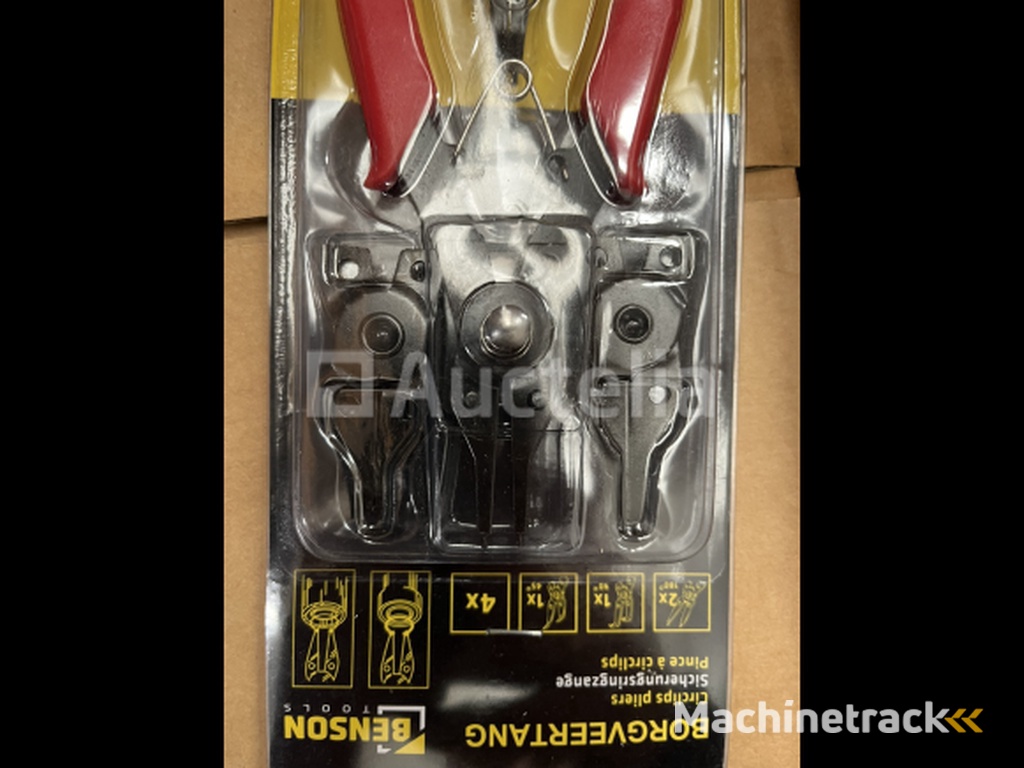 Circlip pliers with extra jaws