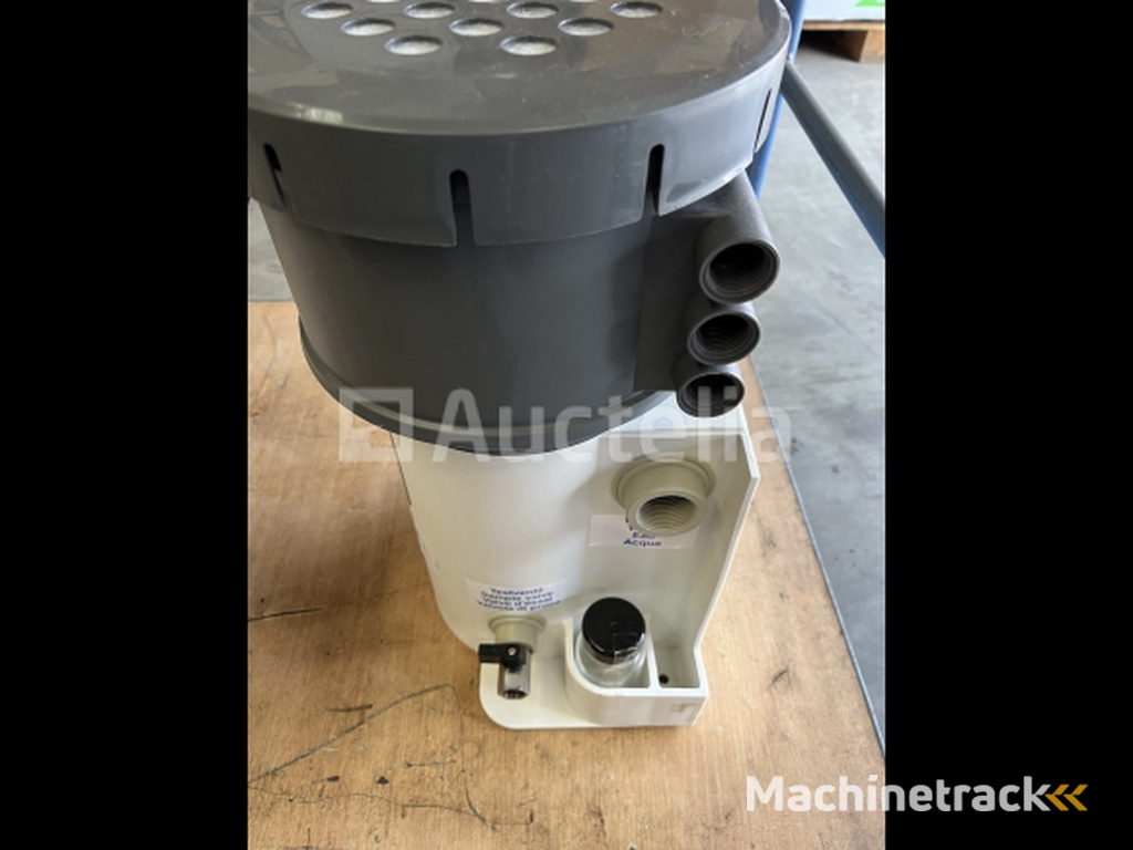 Pressure Dispenser 1 Oil Water Separator